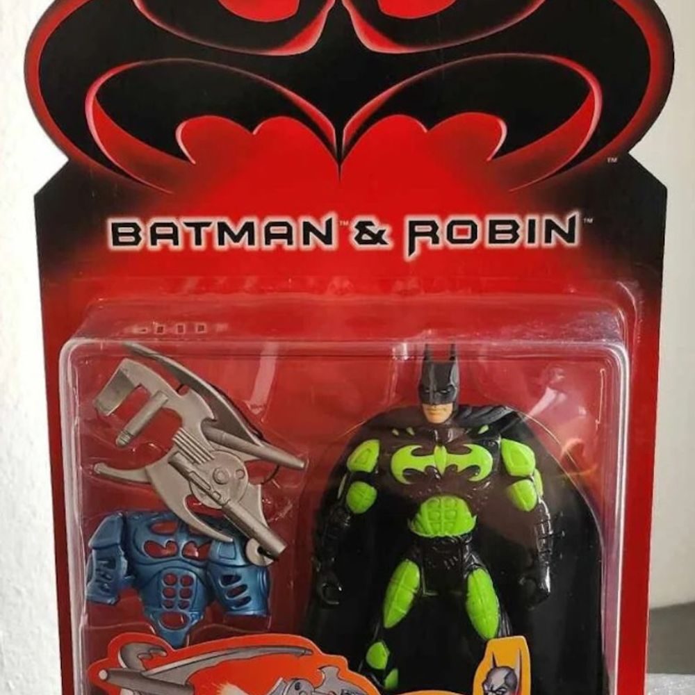 1997 Kenner Batman & Robin Neon Armor Batman Action Figure New Sealed Rare