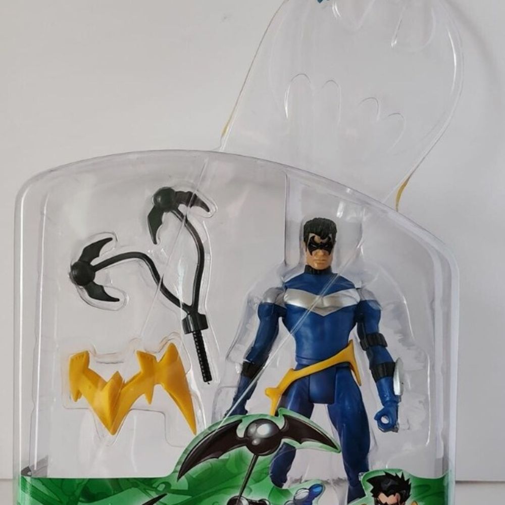 2004 Mattel DC Comics Batman Sling Strike Nightwing Action Figure New Out of Package