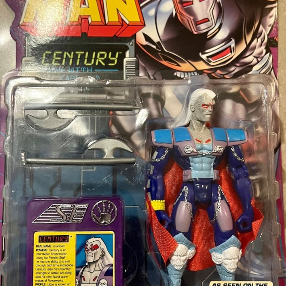 Iron Man: Century | Cape and Battle Staff | Toy Biz | 1995 | Marvel Comics | MIB / Never Opened!