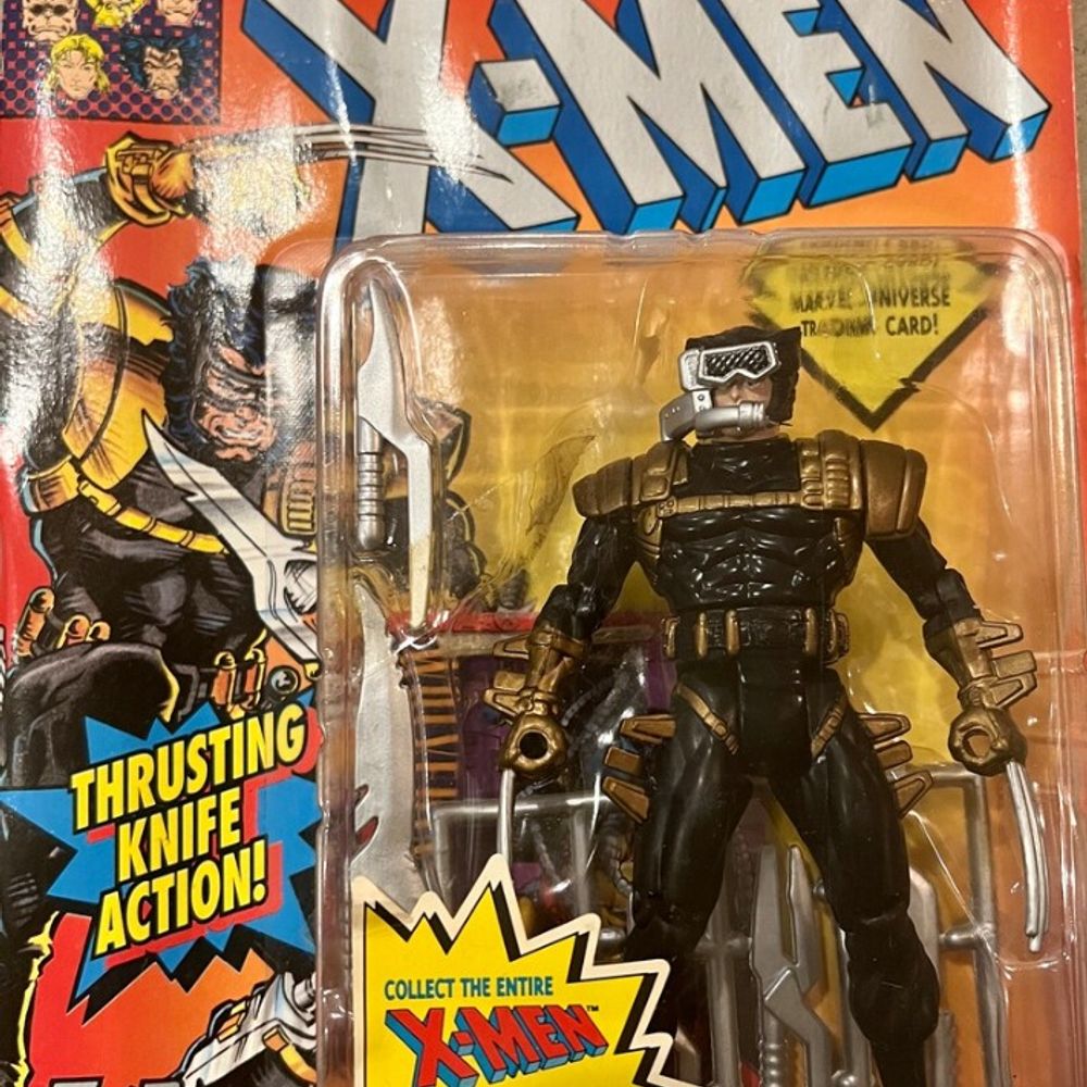 X-Men: Wolverine - 5th Edition | Thrusting Knife Action | Toy Biz | 1993 | Marvel Comics | Light Warping (Never Opened)