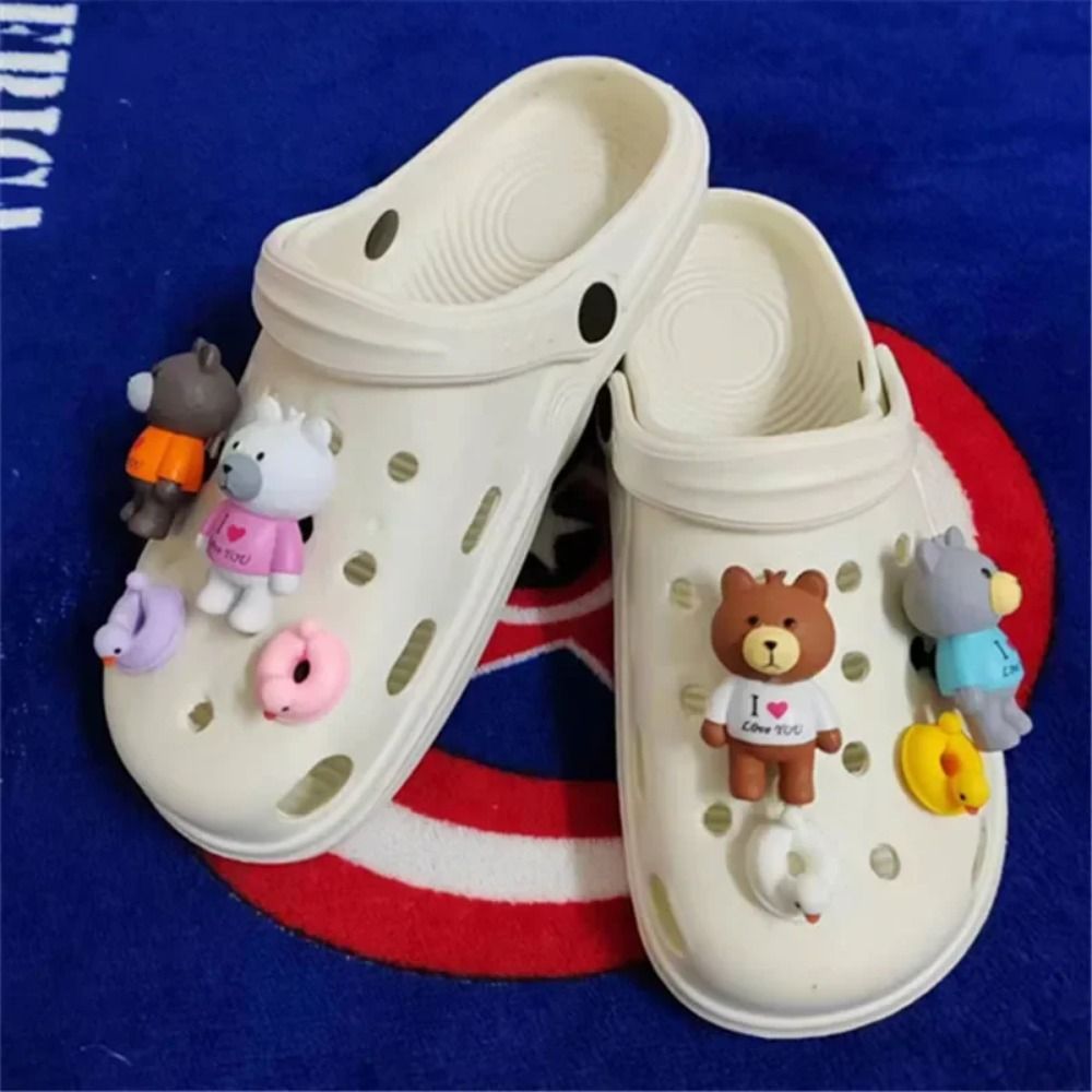 2024 8pcs Love Bear Croc Shoe Charms Novelty